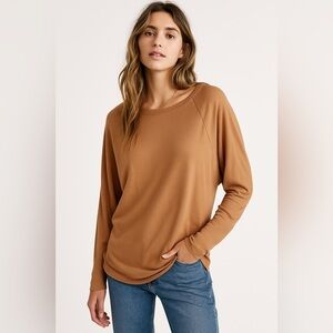 Tahari Women's Brown Long Sleeve Knit Top Size M Modal Stretch Blouse